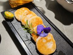 香煎目鱼饼-3号仓库·创意中国菜(长宁龙之梦店)