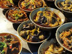 -董哥山城碗碗香(美专校街店)