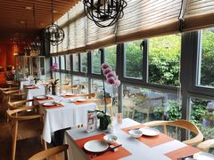 靠窗位-若蘭慈·无国界素食料理(欢乐海岸店)