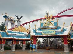 -七彩云南欢乐世界