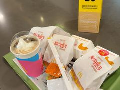 -麦当劳(假日广场店)