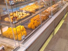 面包甜点陈列柜-巴黎贝甜(五道口店)
