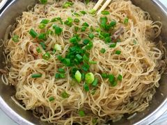 蒸河源米粉-九和鸿禧饭店