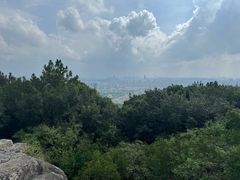 -灵岩山风景区