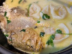 大汤黄鱼馄饨-望乡楼上海菜(日月光店)