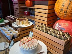-大中华希尔顿酒店-念自助餐·嗨啤·小龙虾