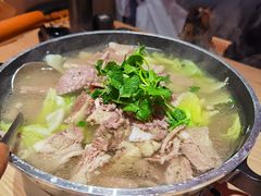 -川堂风·跷脚牛肉·乐山爆炒(宝山日月光店)