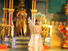 -金东尼人妖秀