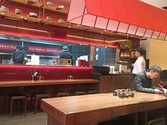 -顺溜·手工刀削面·黑金店(铜锣湾店)