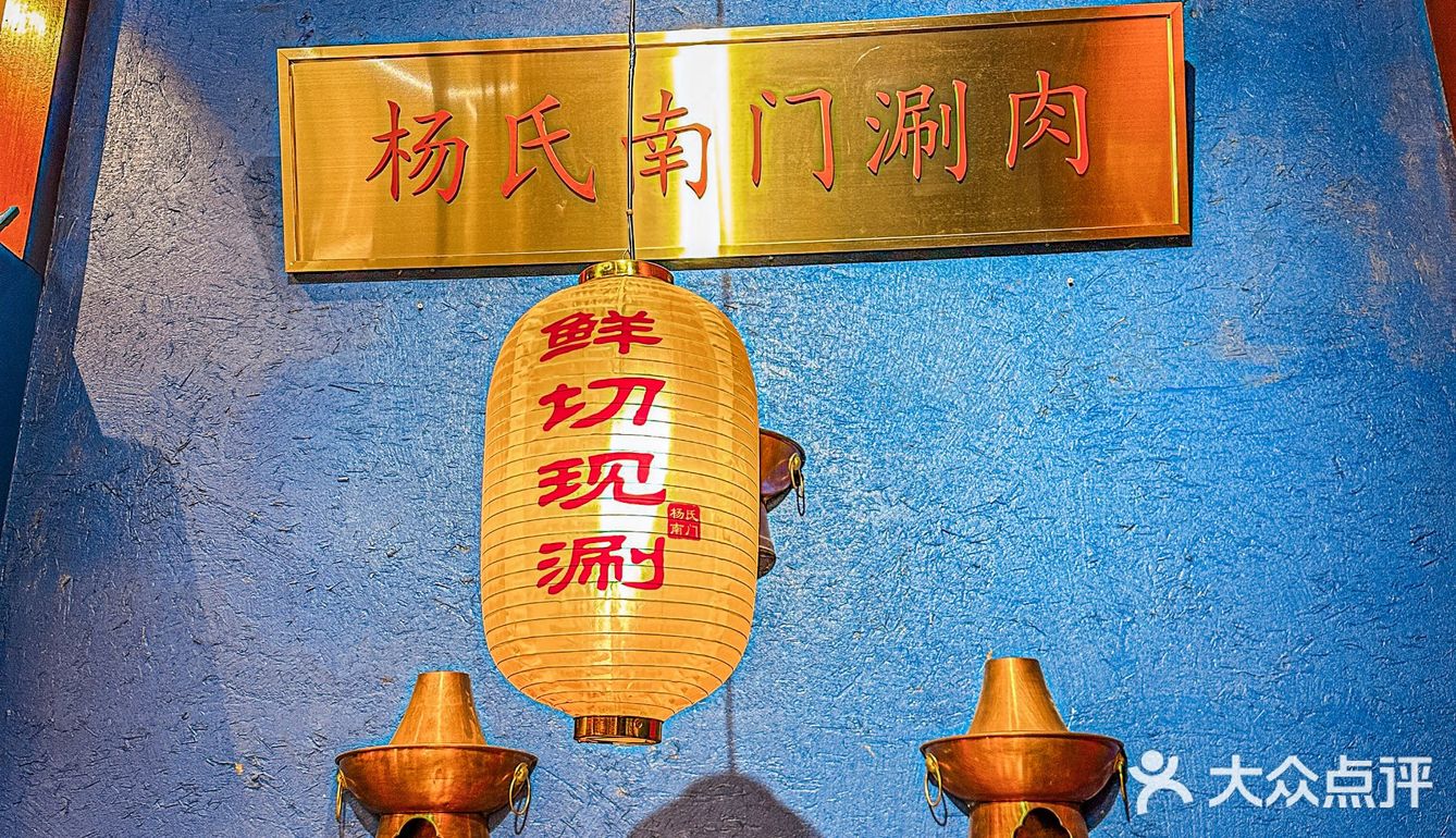 小龙虾和烤鸭这对CP，一下子撞进了我心坎里了！