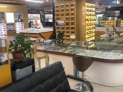 -三叶眼镜城·好视力眼镜店