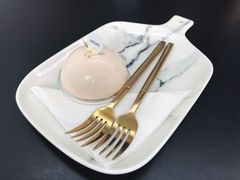 桃金娘-UNIUNI(凯瑟琳广场店)