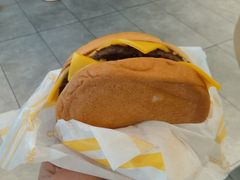 -麦当劳(普陀香溢花城店)
