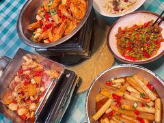 -昱龙大盆牛蛙馆(三兴街总店)