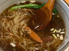 广式牛腩面-粤域茶餐厅