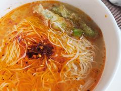 手工龙须面-白天鹅宾馆·流浮阁咖啡厅