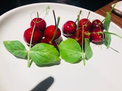 樱桃鹅肝-小大董·烤鸭(凤凰汇店)