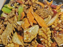 -老码头黑皮肘子锅包肉(赣水路店)