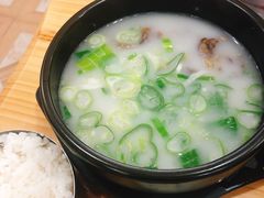 雪浓汤-24 新村雪浓汤(长白山烤肉店)