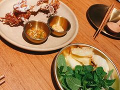 炸软壳蟹配烤凤梨色拉-SHAN山(前滩太古里店)