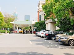 -华山医院东院-停车场