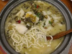 -周鱼小馆石锅酸菜鱼(活力汇店)