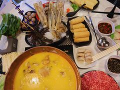 -鲜入围煮花胶鸡海鲜火锅