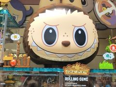 -泡泡玛特POPMART(侨福芳草地店)