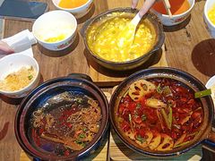 -有红鸡毛店·砂锅菜(抚琴夜市店)
