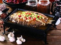 -丹江口渔村·湘味厨房(桃园店)