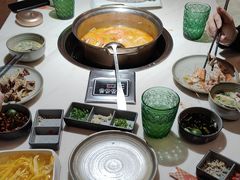 -喃喃椰·糟粕醋·椰子鸡火锅(七堡花园店)