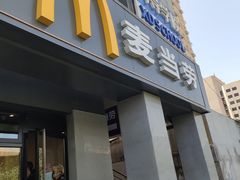 门面-麦当劳(军博店)