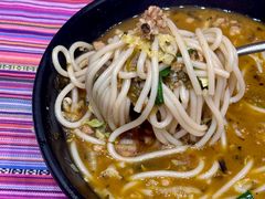 -香巴拉云南餐厅(华莱坞店)