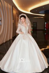 点击看大图 -艾拉·女王婚纱礼服馆