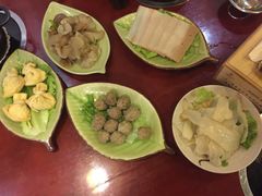 一叶一世界藏茶素食火锅(环球中心店)-一叶一世界•素食餐厅(环球中心店)