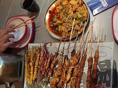 -丽伟的串·烧烤·砂锅(季景天地店)