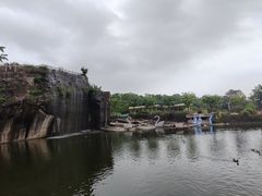 -广州莲花山旅游区