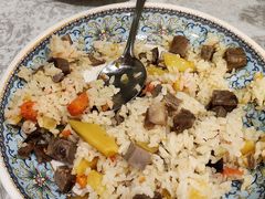 -汗腾格里·风味餐厅(新疆驻京办店)