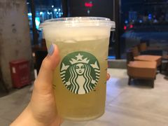 -星巴克臻选(惠州华贸天地1楼店)