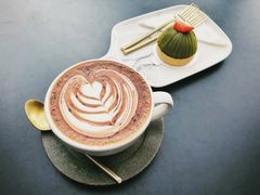 -UNI UNI(环亚凯瑟琳店)