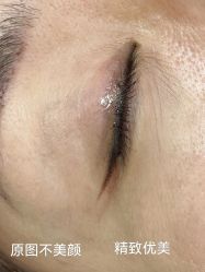 -一个差评成就的纹眉店
