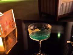 -亚龙湾喜来登·美景台大堂吧