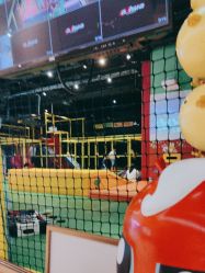 -蹦蹦跳跳(新奥购物中心店)