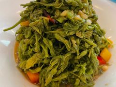 -鑫巴蜀小镇 · 水煮鱼专研店(玉桥店)