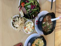 -闫家驴肉老店(华电一校店)