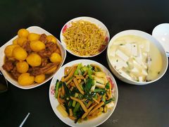 -鲸育宝宝月嫂(徐汇店)