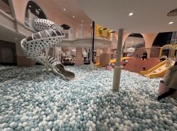 -奈尔宝·儿童乐园·亲子餐厅(鄞州万达店)