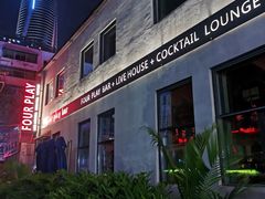 -FOUR PLAY BAR