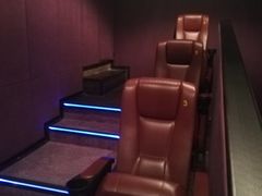 -英皇UA电影城(瑞虹天地月亮湾)