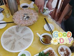 -官塘陈记鱼生·潮汕砂锅粥·牛肉火锅(潮枫路总店)